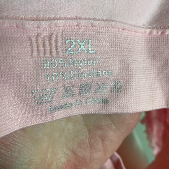 NWOT pink sports bra lace trim front wrap around closure adjustable stretch 2 XL - Picture 11 of 11